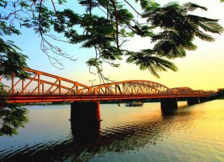 tour Hue Mua thu